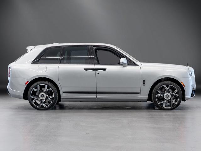 Rolls-Royce Cullinan 2025 Rolls-Royce Black Badge Cullinan NEW CAR - foto 4 di 4