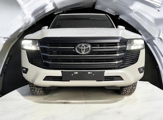 Toyota Land Cruiser 300 3.3 V6 7 POSTI CORAZZATO B6 / VR7 NUOVO - foto 2 di 4