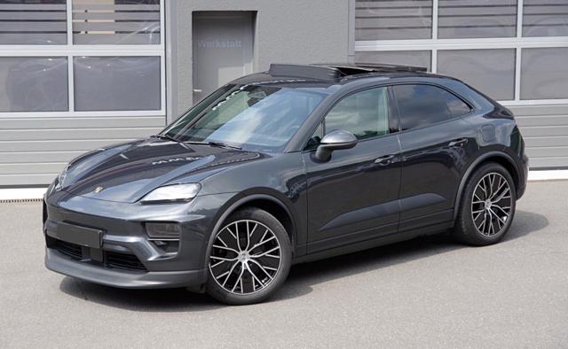 Porsche Macan Ev 265KW (360HP) usato a AGLIANA