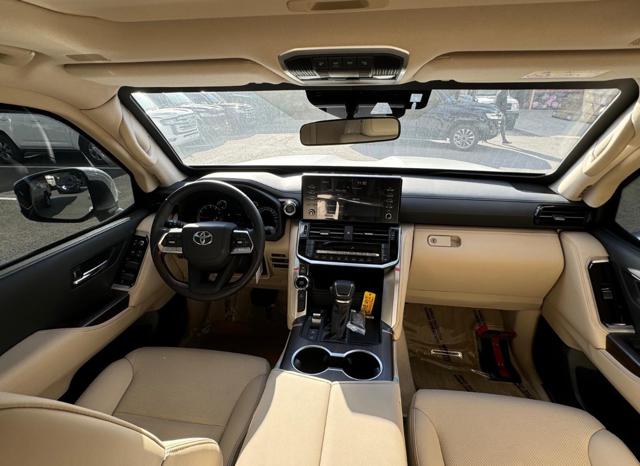 Toyota Land Cruiser 300 3.5 V6 305KW 415HP 7 POSTI CORAZZATO B6/VR7, del 2025, 1 km, in vendita a Agliana (PT)