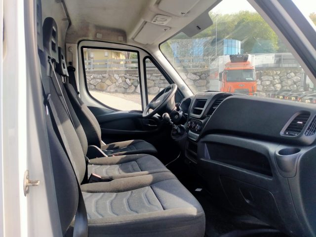 Iveco Daily 35S12V Furgone, del 2018, 86.916 km, in vendita a Filago (BG)