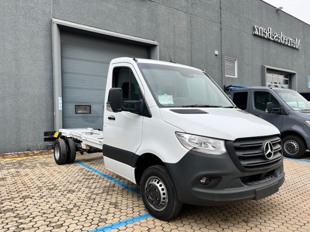 Mercedes-Benz Sprinter 515 T 37/50 PRO - Patente C - foto 2 di 11