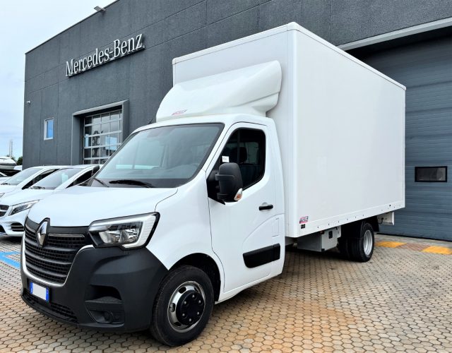 Renault Master 45q patente C usato a FILAGO