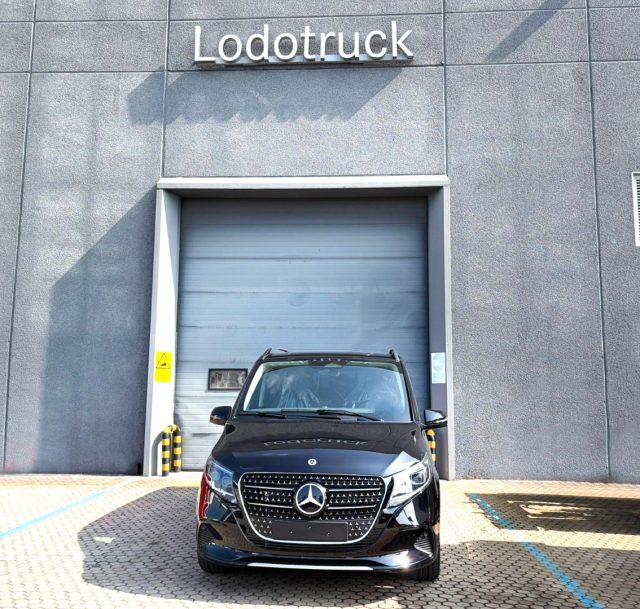 Mercedes-Benz V 250 d Automatic Avantgarde Long - foto 2 di 15