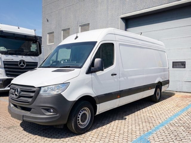 Mercedes-Benz Sprinter 319 Furgone 43/35 PRO nuovo a FILAGO