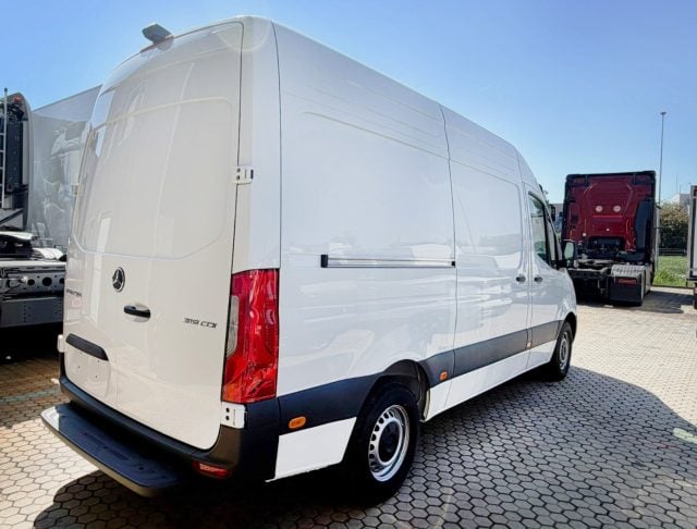Mercedes-Benz Sprinter 319 37/35 PRO Furgone - foto 3 di 9