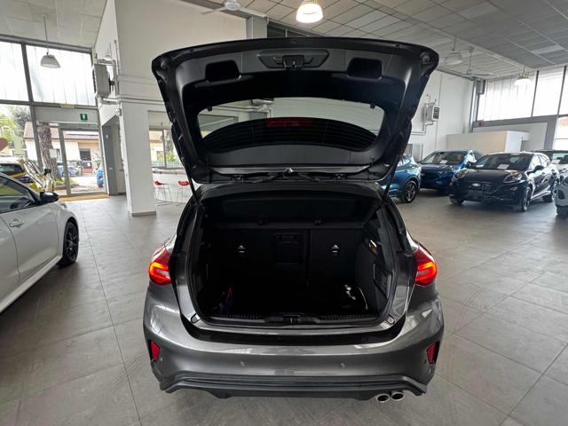 Ford Focus 1.0 EcoBoost Hybrid 125 CV 5p. ST-Line, del 2023, 85.750 km, in vendita a Imola (BO)