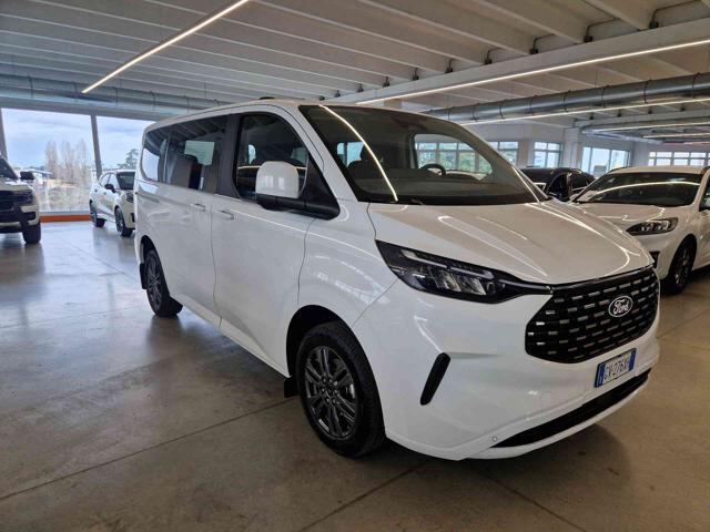 Ford Tourneo Custom 2.0 EcoBlue 136CV PC Titanium 8 POSTI - foto 3 di 4