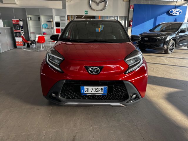 Toyota Aygo X 1.0 VVT-i 72 CV 5 porte Lounge Air - foto 2 di 4