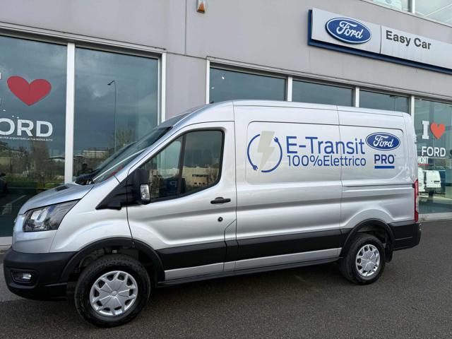 Ford E-Transit 350 Batteria 68kWh 269CV PM-TM Furgone Trend - foto 2 di 4