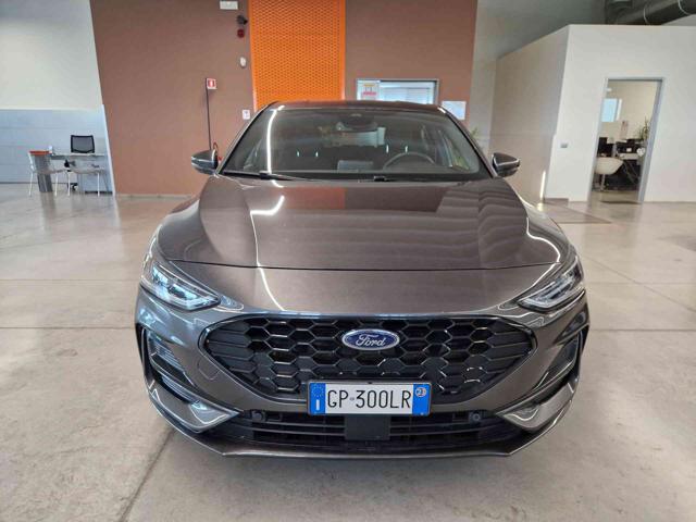 Ford Focus 1.0 EcoBoost Hybrid 125 CV 5p. ST-Line - foto 2 di 19