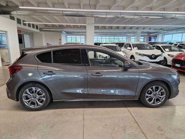 Ford Focus 1.0 EcoBoost Hybrid 125 CV 5p. ST-Line - foto 4 di 19