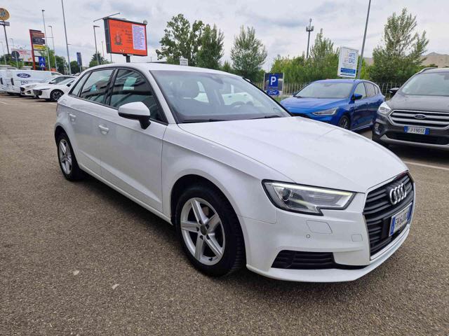 Audi A3 Sport Back 1.6 TDI Business - foto 3 di 4