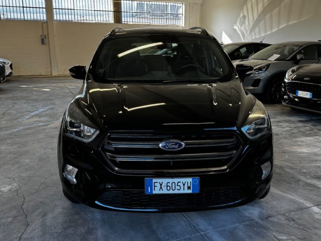 Ford Kuga 2.0 TDCI 120 CV S&S 2WD ST-Line - foto 2 di 4