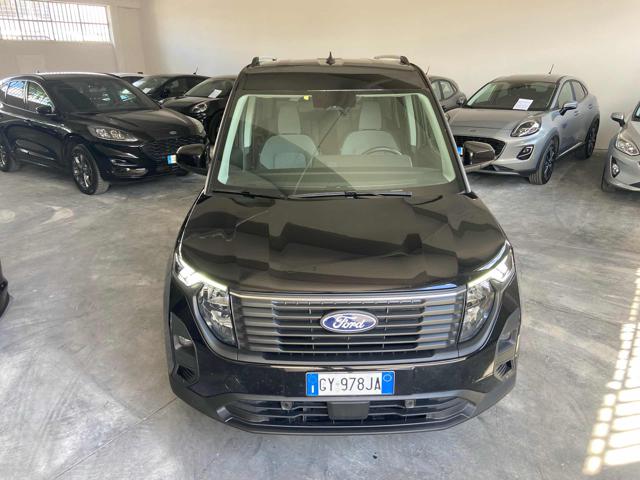 Ford Tourneo Courier 1.0 EcoBoost Titanium - foto 2 di 4