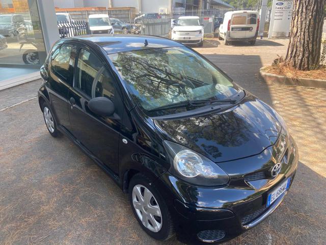Toyota Aygo 1.0 12V VVT-i 5 porte - foto 3 di 4