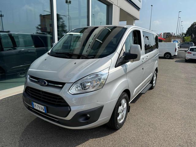 Ford Tourneo Custom 310 2.0 TDCi 130CV PC Titanium 9 posti usato a IMOLA