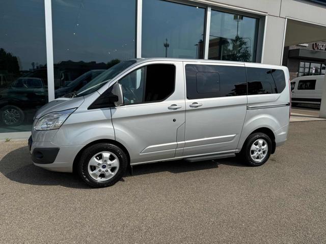 Ford Tourneo Custom 310 2.0 TDCi 130CV PC Titanium 9 posti - foto 3 di 4