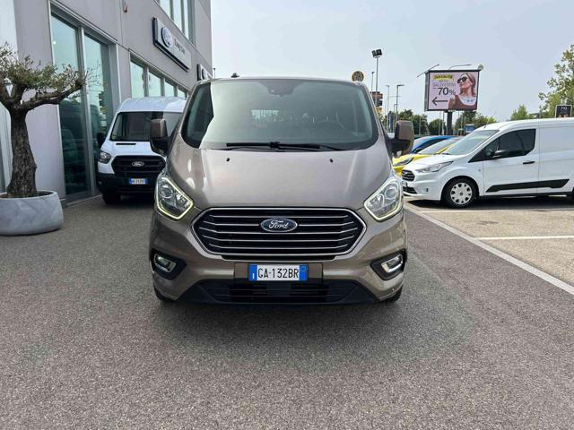 Ford Tourneo Custom 320 2.0 TDCi 130CV MHEV PC Titanium - foto 4 di 17
