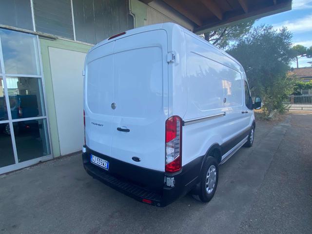 Ford Transit 350 2.0TDCi EcoBlue 130CV aut. PM-TM Furgone Trend - foto 4 di 17
