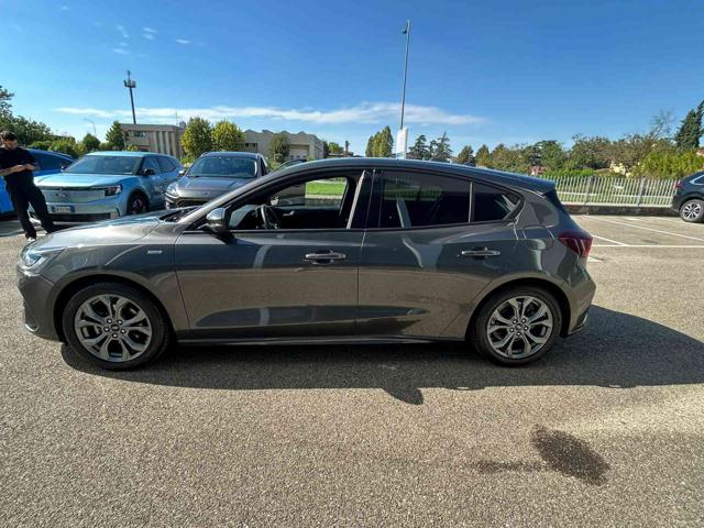 Ford Focus 1.0 EcoBoost Hybrid 125 CV 5p. ST-Line - foto 2 di 19
