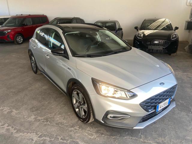 Ford Focus 1.0 EcoBoost 125 CV 5p. Active - foto 3 di 4