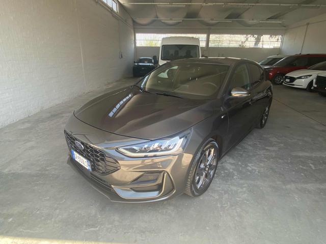 Ford Focus 1.0 EcoBoost Hybrid 125 CV 5p. ST-Line, del 2023, 36.000 km, in vendita a Imola (BO)