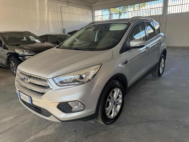 Ford Kuga 1.5 TDCI 120 CV S&S 2WD Titanium, del 2017, 135.170 km, in vendita a Imola (BO)