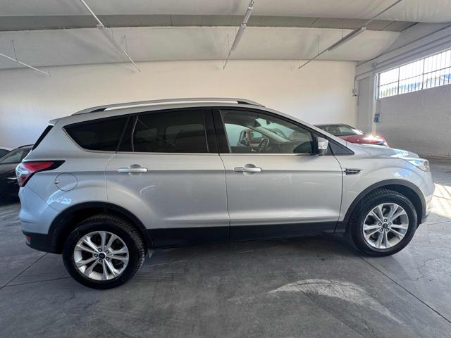 Ford Kuga 1.5 TDCI 120 CV S&S 2WD Titanium - foto 4 di 4