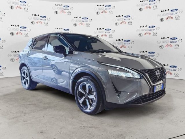 Nissan Qashqai 1.3 MHEV 158 N-Connecta Xtronic usato a CARESANABLOT