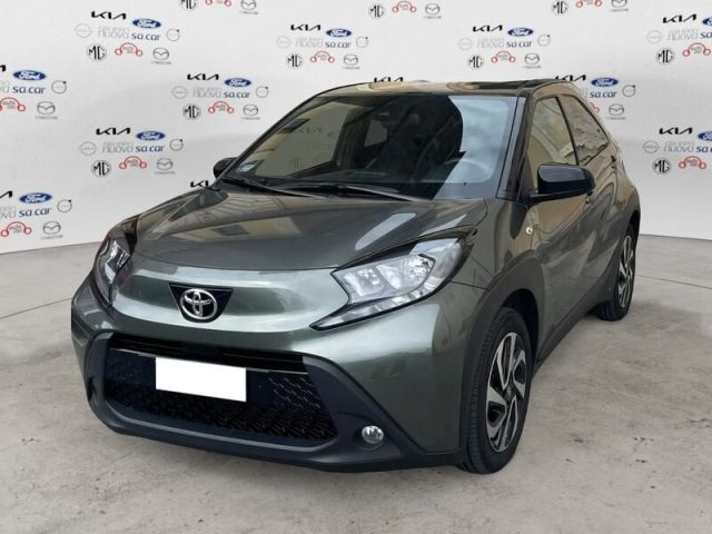 Toyota Aygo X 1.0B (72 CV) Lounge - foto 2 di 4