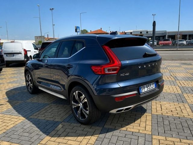 Volvo XC40 D4 AWD Geartronic Inscription - foto 3 di 4