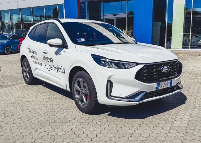 Ford Kuga 2.5 Benzina PHEV 243CV 2WD ST-Line X Aut usato a CARESANABLOT