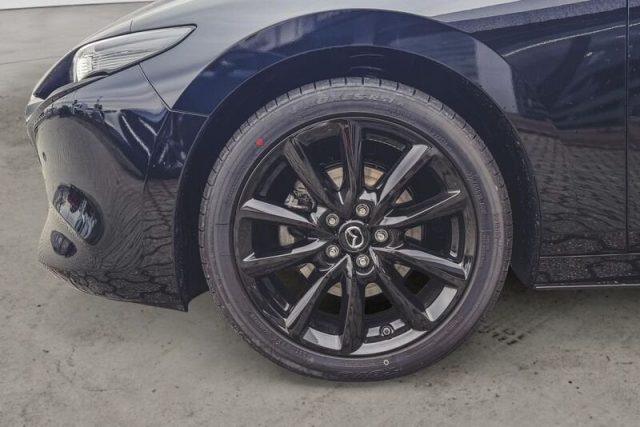 Mazda Mazda3 2.0L Skyact-X 186cv M Hybrid Takumi - foto 4 di 4