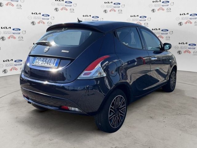 Lancia Ypsilon 1.0 70cv Firefly Hybrid S&S Gold - foto 3 di 4