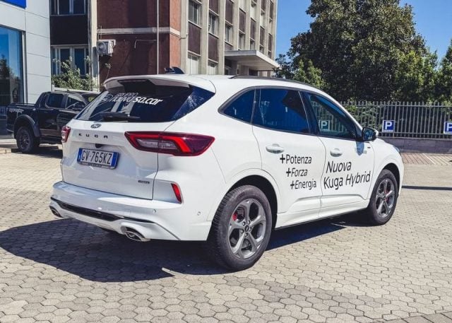 Ford Kuga 2.5 Benzina PHEV 243CV 2WD ST-Line X Aut - foto 4 di 4