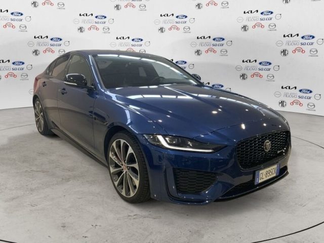 Jaguar XE XE 2.0d i4 mhev R-Dynamic Black awd 204cv auto - foto 2 di 4