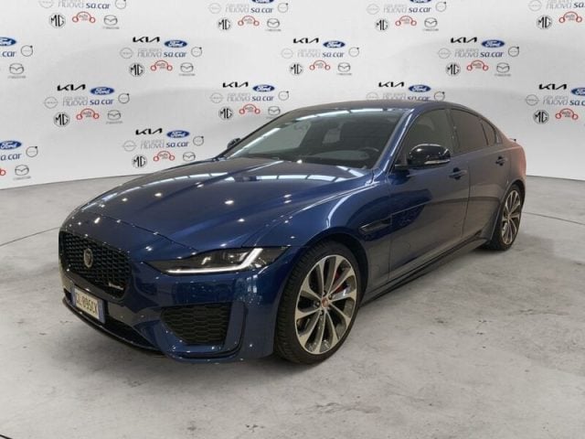 Jaguar XE XE 2.0d i4 mhev R-Dynamic Black awd 204cv auto, del 2023, 60.400 km, in vendita a Caresanablot (VC)