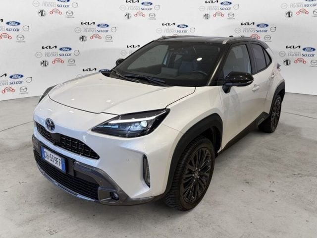 Toyota Yaris Cross Yaris Cross 1.5h Lounge fwd 116cv e-cvt, del 2022, 52.800 km, in vendita a Caresanablot (VC)