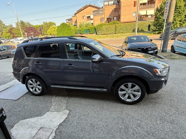 Mitsubishi Outlander 2.2 DI-D Instyle DPF 7 p.ti UNICO PROPRIETARIO - foto 4 di 4