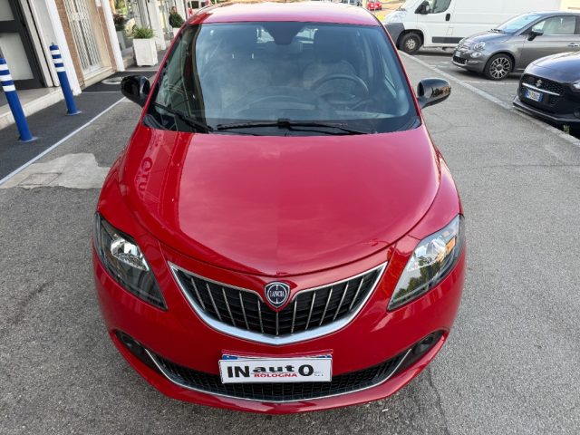 Lancia Ypsilon 1.0 FireFly 5 porte S&S Hybrid Ecochic Silver - foto 3 di 4