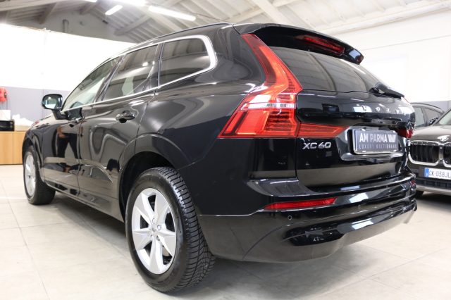Volvo XC60 B4 (d) AWD automatico Plus - foto 4 di 4