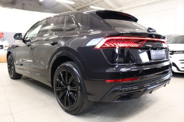 Audi Q8 50 TDI 286 CV quattro tiptronic S-LINE - foto 4 di 4