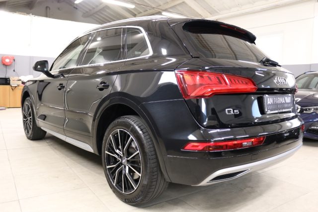 Audi Q5 2.0 TDI 190 CV quattro S tronic S line - foto 4 di 4