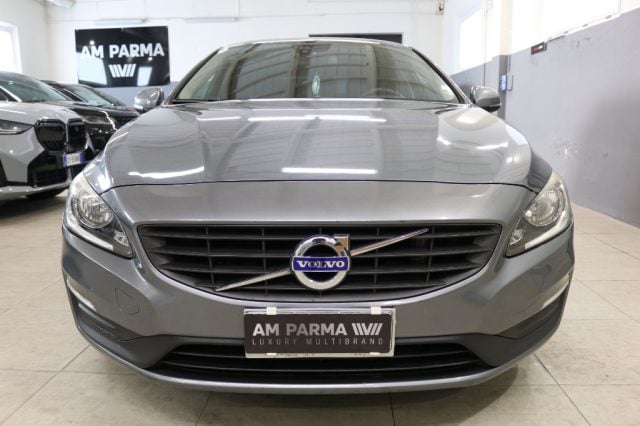 Volvo V60 D3 Business - foto 2 di 4
