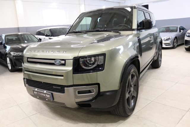 Land Rover Defender 110 3.0D I6 250 CV AWD X-Dynamic SE 7 POSTI - foto 3 di 4
