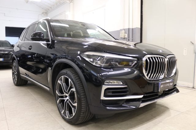 BMW X5 xDrive30d xLine, del 2021, 48.700 km, in vendita a Parma (PR)