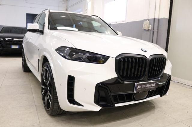 BMW X5 xDrive30d 48V Msport, del 2023, 64.900 km, in vendita a Parma (PR)