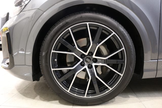 Audi Q8 SUV 50 TDI 286 CV quattro tiptronic S line edition - foto 4 di 4