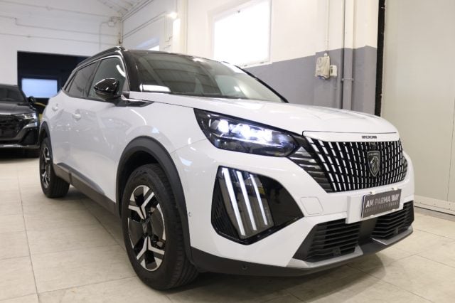 Peugeot 2008 Hybrid 136 e-DCS6 GT, del 2024, 15.400 km, in vendita a Parma (PR)